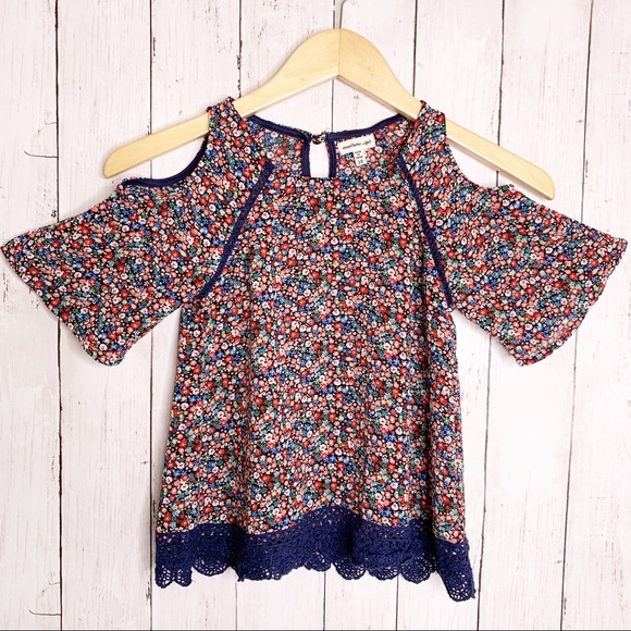 Monteau Other - {Monteau Girl} Cold Shoulder Boho Top w Lace